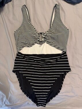 Old Navy Black & White Striped Swim Top with Ring Detail